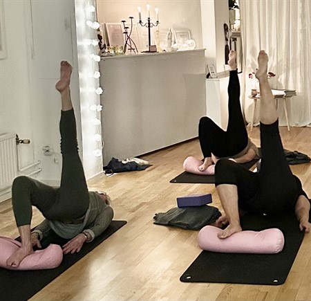 LYMF/FASCIA YOGA Måndagar